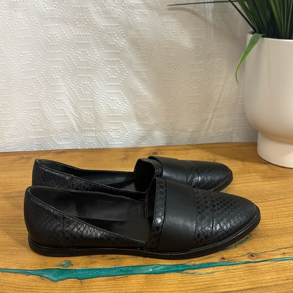 Vince Shoes - Vince Mason Black Leather Flats 6.5